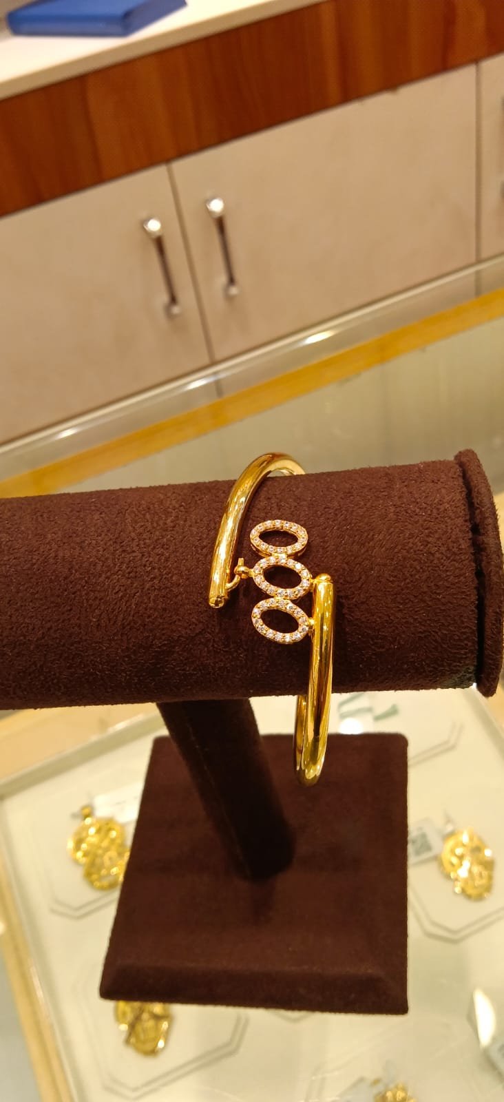 Ladies Bracelet